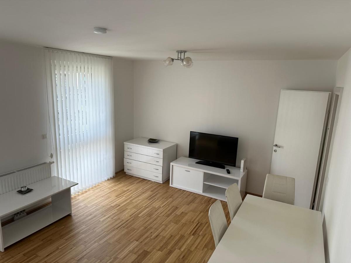 Hauptbahnhof Ferienwohnung Am Park Viena Exterior foto